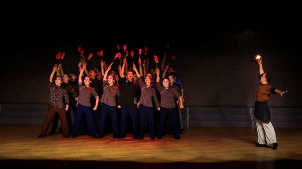 4-2情景舞剧《光辉岁月-《星火燎原》 .jpg