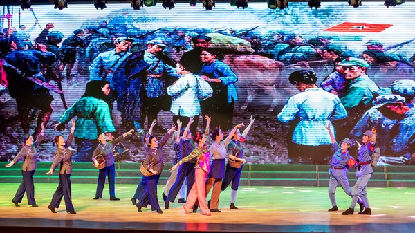 4-3情景舞剧《光辉岁月-《十送红军》 .jpg