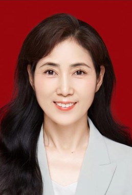 80.何桂英—太极拳教师.jpg