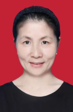 闫赤梅——乒乓球教师