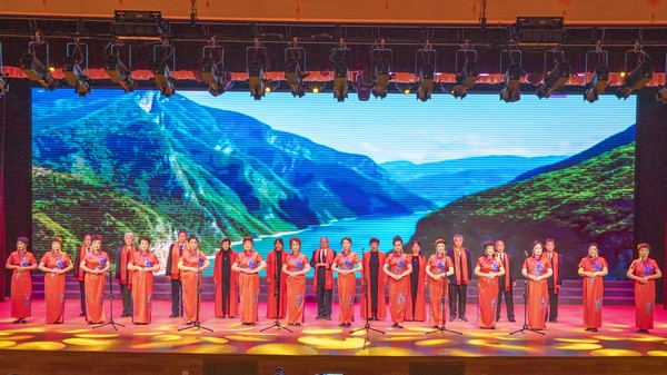 3-1戏曲联唱《忆秦娥娄山关》.jpg