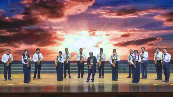 5-1器乐联奏《最美夕阳红》.jpg