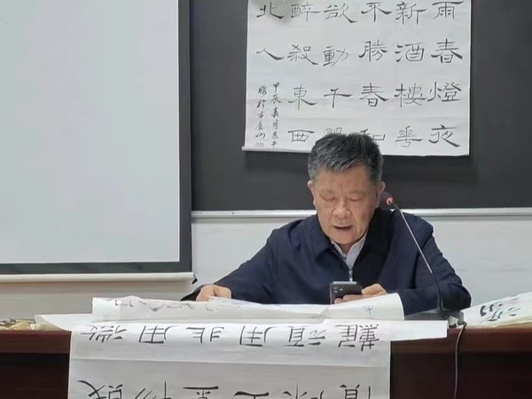 冯绘灵_副本.jpg
