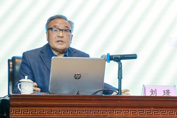 冯涛3.jpg