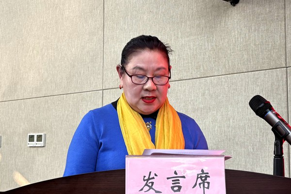 2.聂菊华 姜一帆拍_副本.jpg
