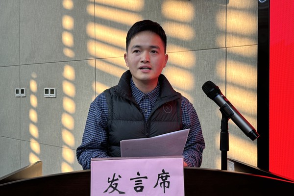 8.张全东 谢守梅拍_副本.jpg