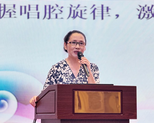 现场说课：泾县老年大学黄梅戏老师童茹荪.jpg
