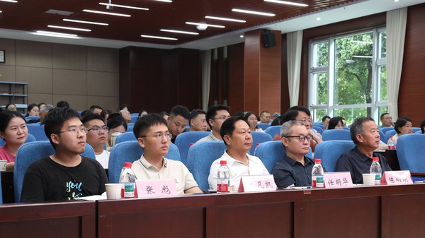 参会人员1.jpg