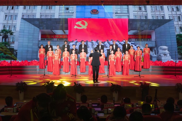 17、省司法厅 《走进新时代》.jpg