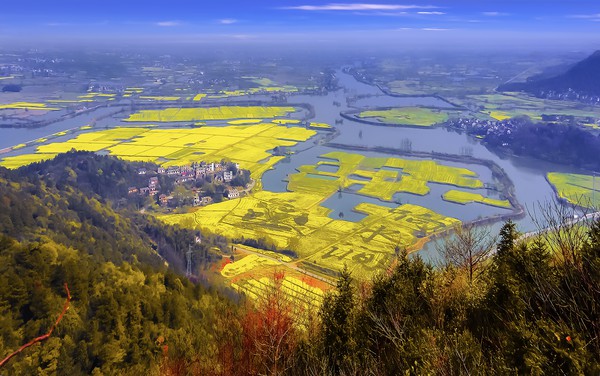 陆汝君《响水涧 》.jpg