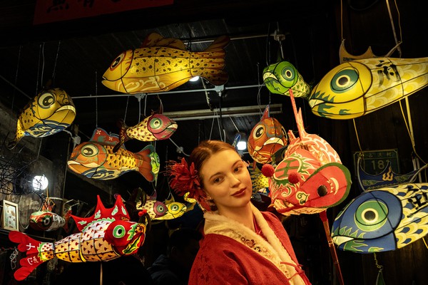 《留影中国年》洪涛  芜湖路校区周四下午张启老师班  13909699547.jpg