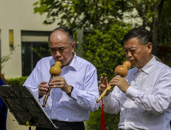 《专心致志》张宏.jpg